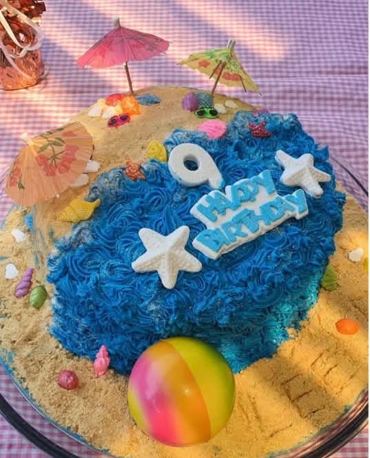 Beach party cake